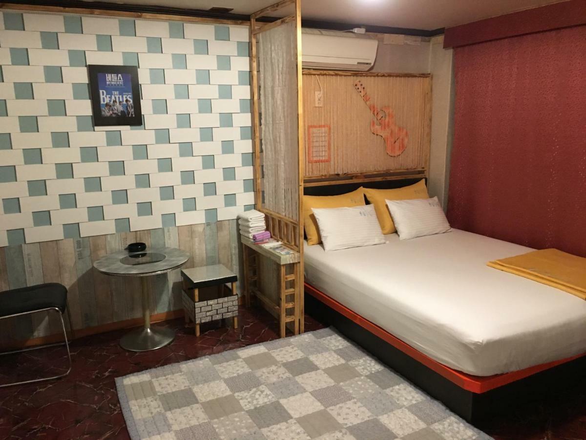Coin Motel Busan Exteriör bild