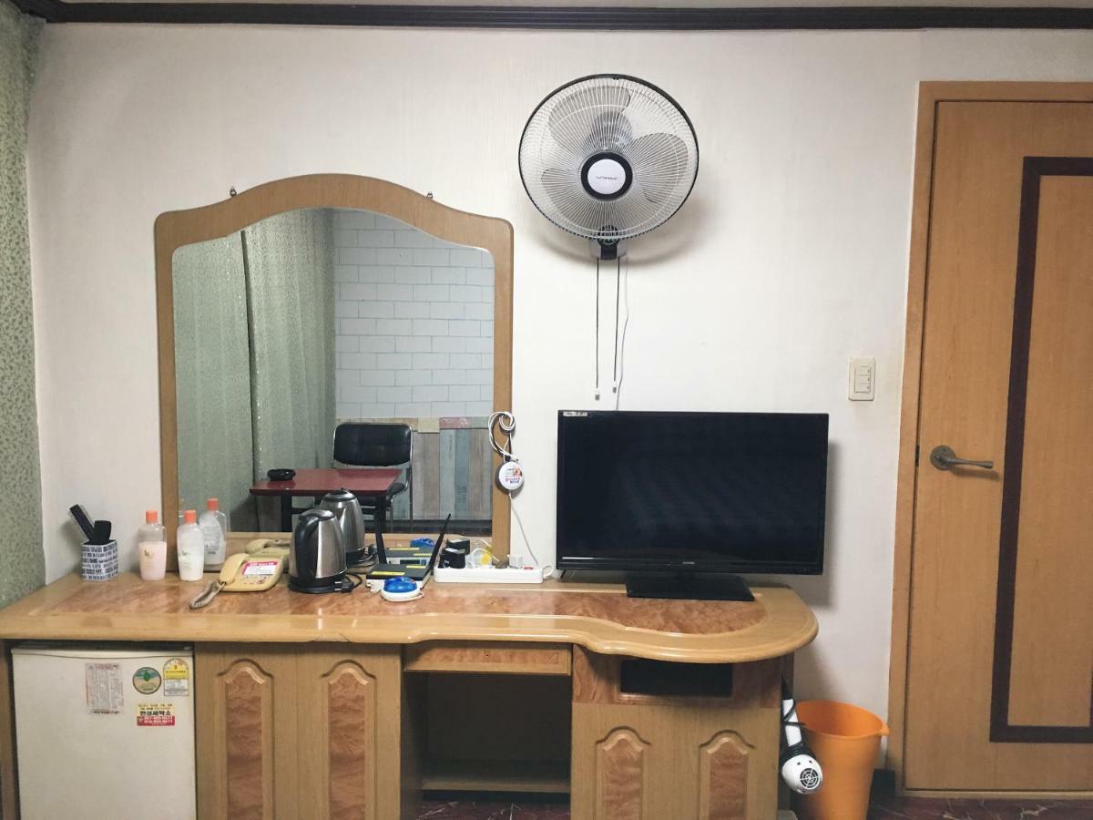 Coin Motel Busan Exteriör bild