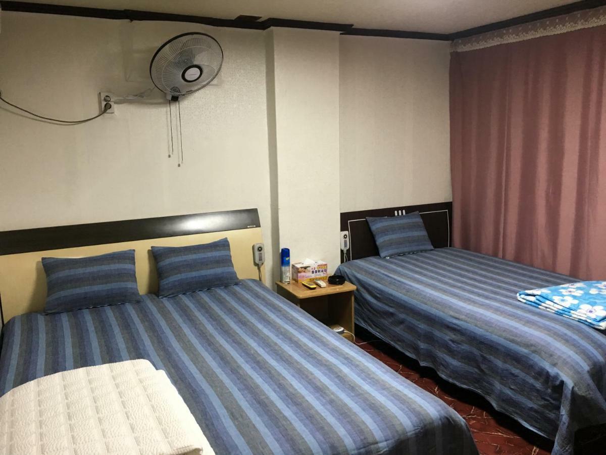 Coin Motel Busan Exteriör bild