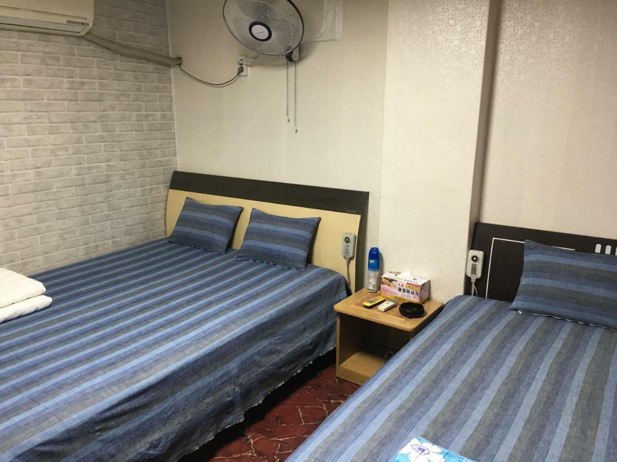 Coin Motel Busan Exteriör bild