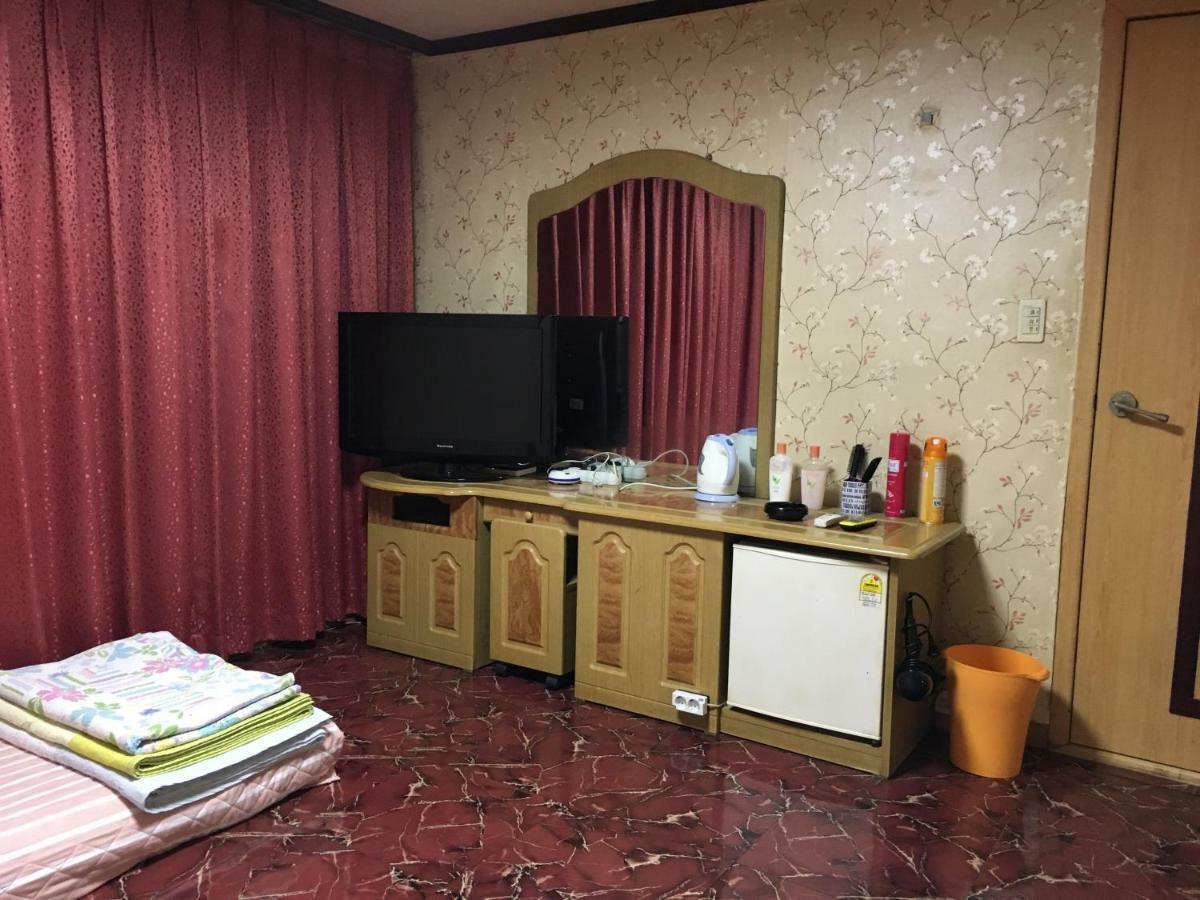 Coin Motel Busan Exteriör bild